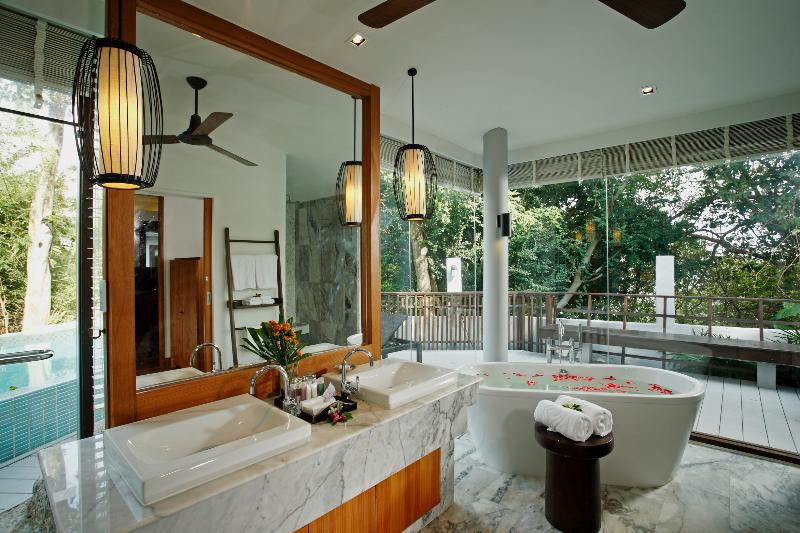 Centara Villas Samui, Singapore