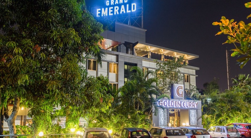 Photo of Treebo Premium Grand Emerald, 3-star hotel in Pune District