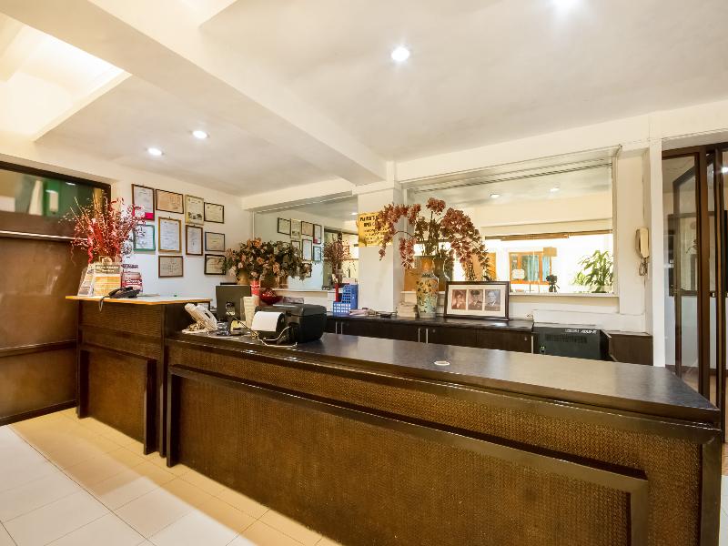 Photo of Vaccinated Staff - Capital O 146 Solace Hotel, 3-star hotel in Manila