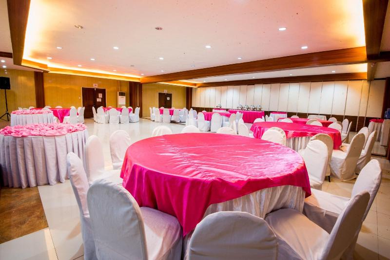 Photo of Family Country Hotel & Convention Center, 3-star hotel in General Santos