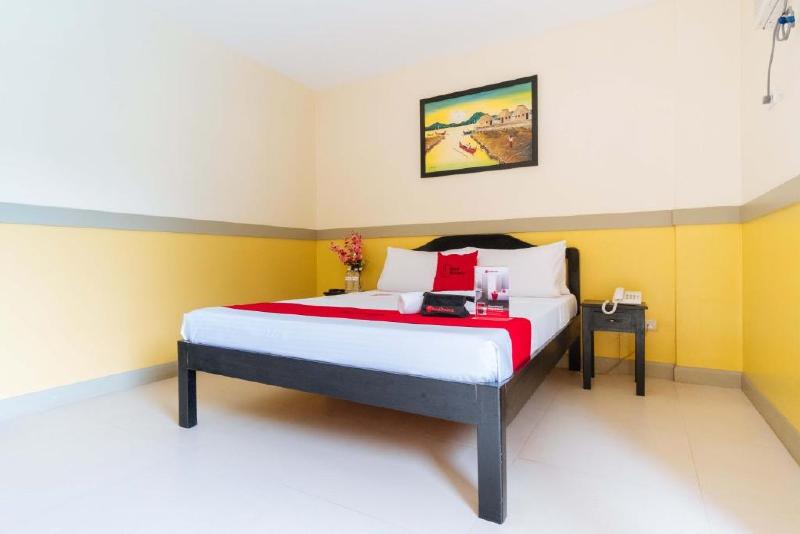 Photo of RedDoorz Premium @ THE GRAND PENINSULA SUITES, 4-star hotel in Balanga
