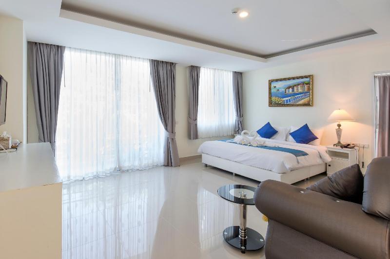 Photo of Evergreen Resort, 4-star hotel in Chaweng City Center