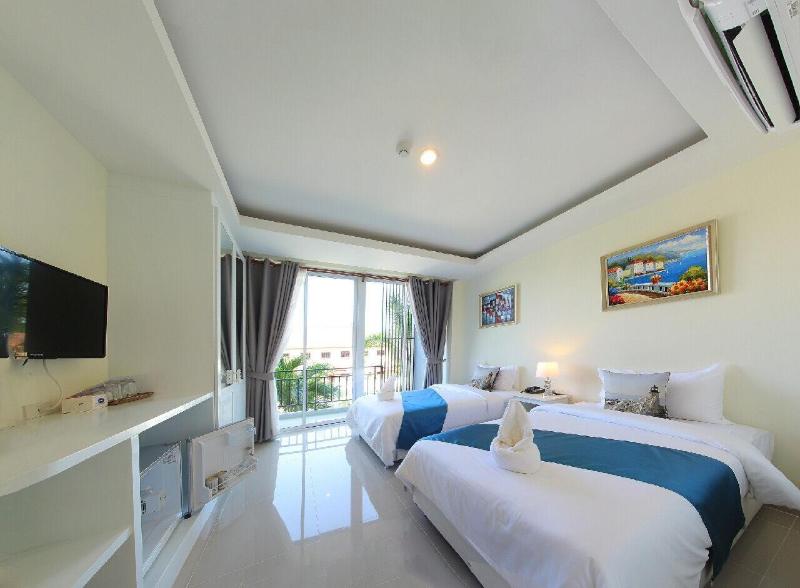 Photo of Evergreen Resort, 4-star hotel in Chaweng City Center