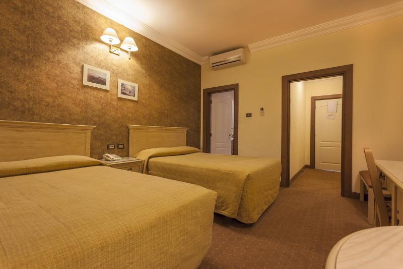 Photo of Amman West Luxury Hotel, 4-star hotel in Amman (and vicinity)