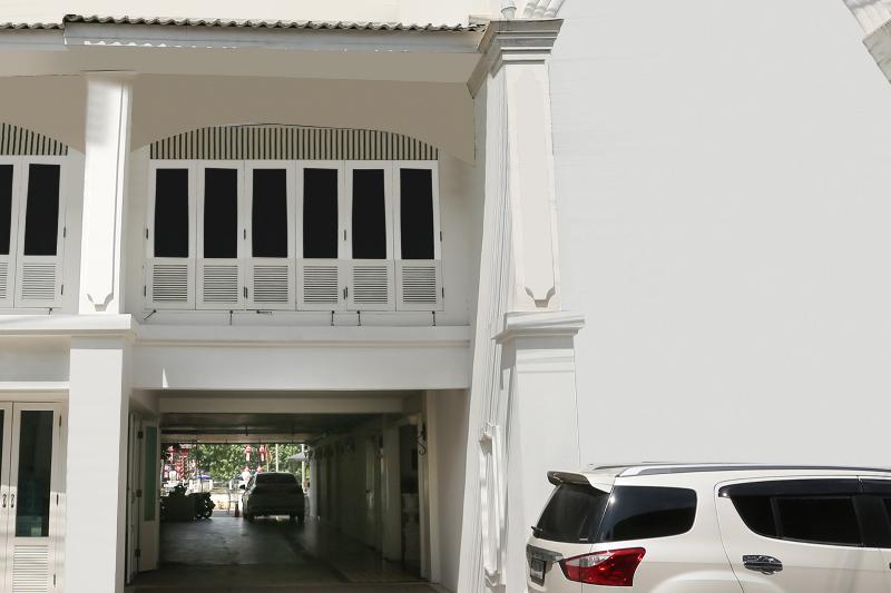 Photo of B2 Riverside Colonial Hotel, 3-star hotel in Chiang Mai