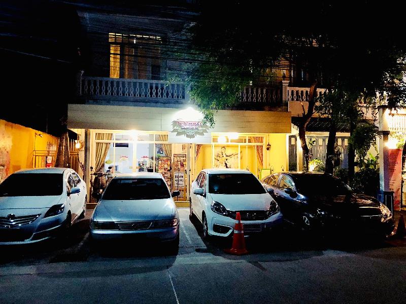 Photo of Nika Guesthouse, 2-star hotel in Bangla Road