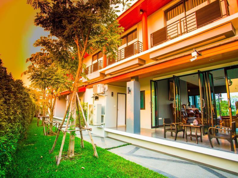 Photo of Aziss Boutique Hotel, 2-star hotel in Phitsanulok