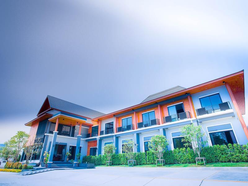 Photo of Aziss Boutique Hotel, 2-star hotel in Phitsanulok