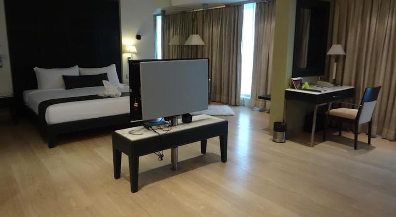 Photo of Mirage Hotel, Mumbai International Airport, 4-star hotel in Marol