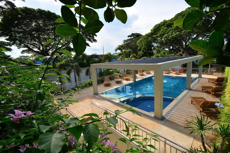 Bravo Resorts - Munting Paraiso exterior, 3-Star hotel in Dumaguete (and vicinity)