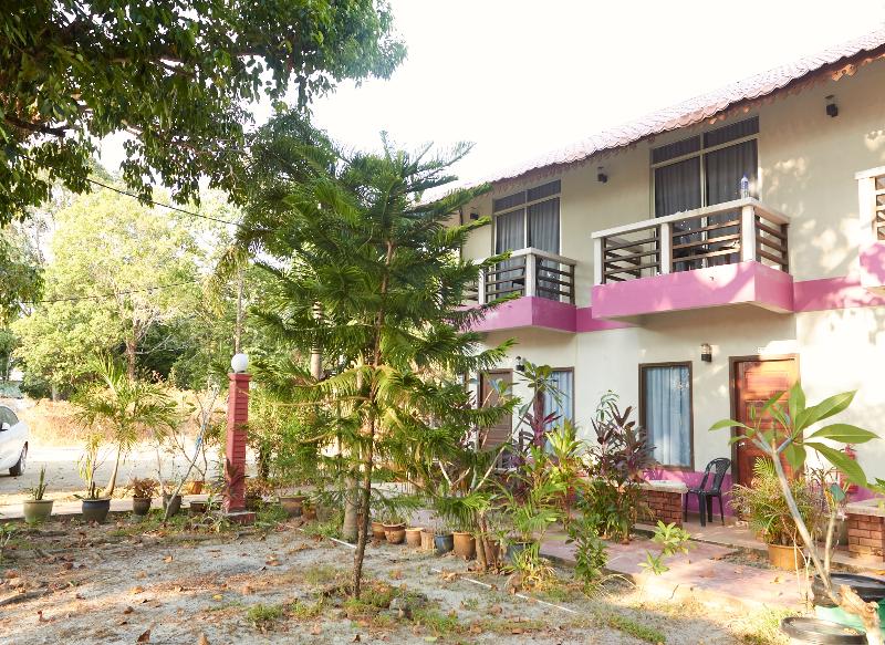Photo of Corrie Chalet Pantai Cenang Langkawi, 3-star hotel in Langkawi