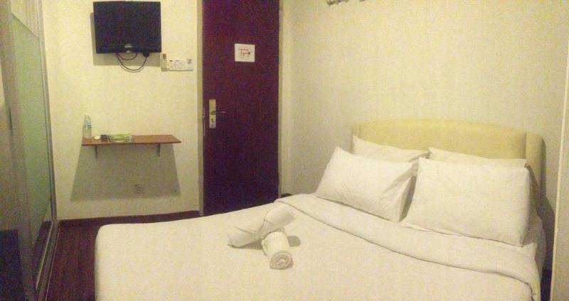 Woodpecker Lodge, Kuching, Singapore