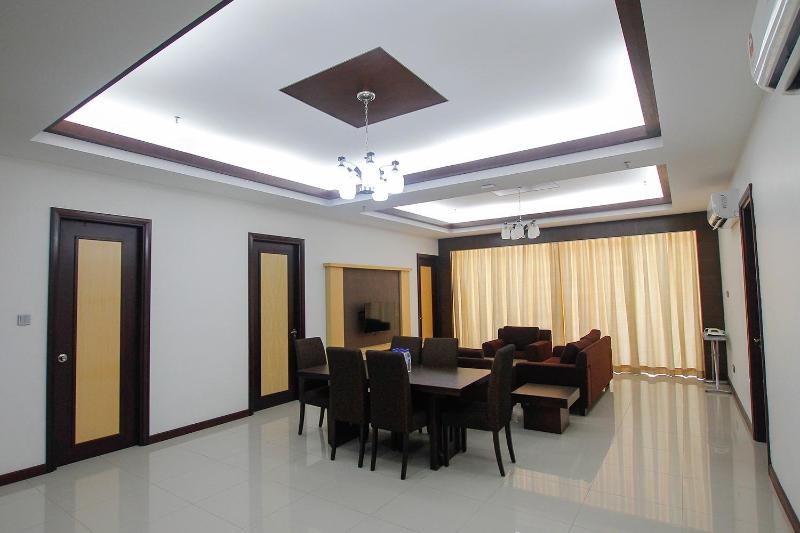 BAY RESORT CONDOMINIUM@IMPERIAL SUITES DIAMOND TOWER exterior, 3-Star hotel in Taman Selera