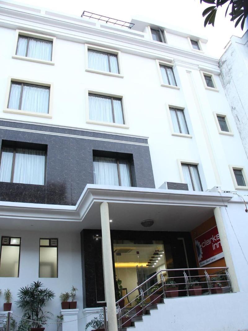 Photo of Clarks INN Mathura, 3-star hotel in Mathura (and vicinity)