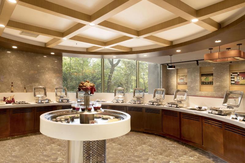 Photo of CJ Pallazzio, 4-star hotel in Salem (and vicinity)