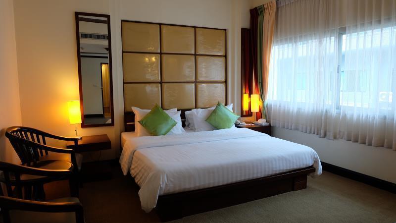Grand Business Inn, Singapore