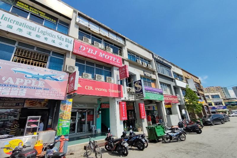 D'Bj Motel, Singapore