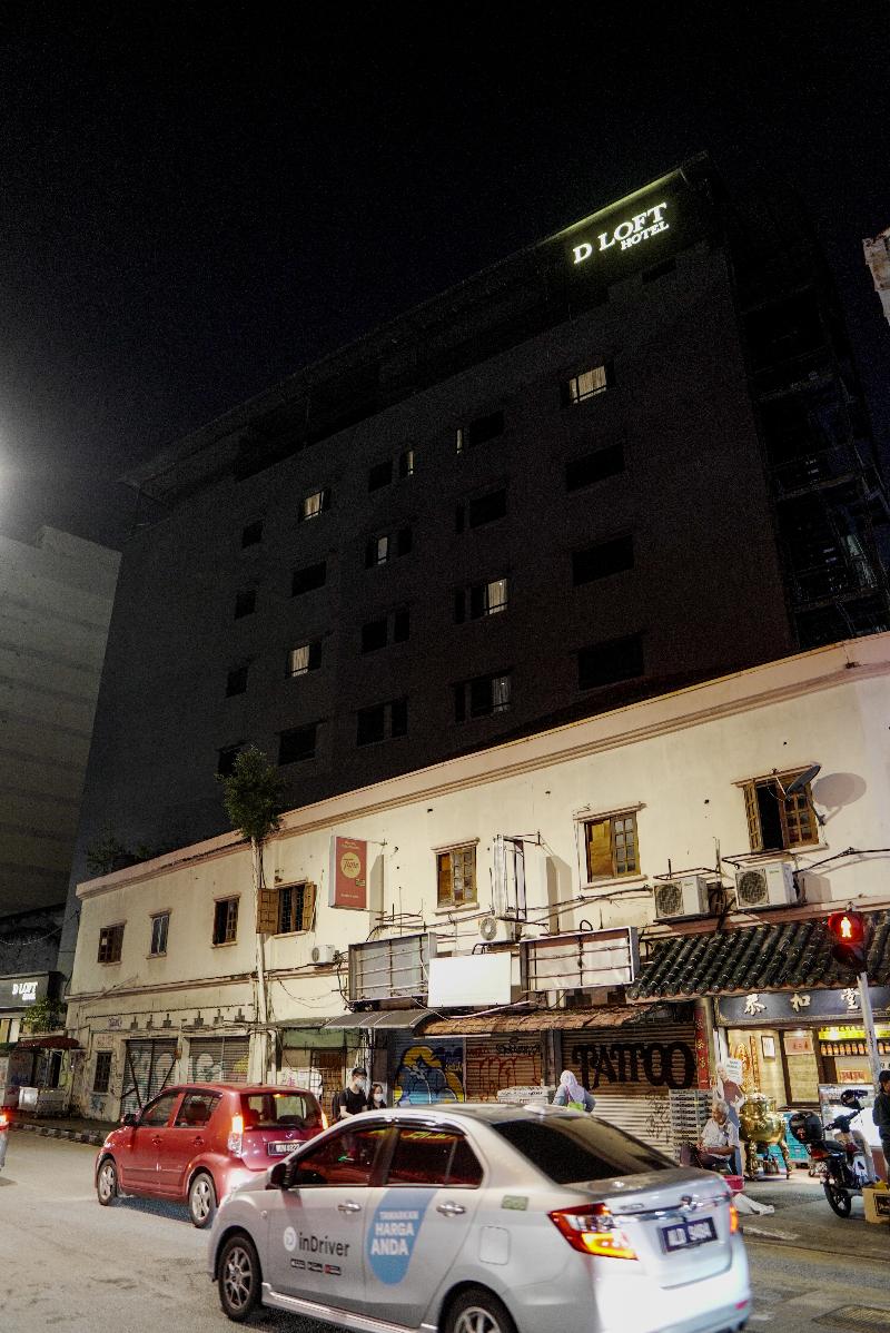 B Hotel Kuala Lumpur, Singapore