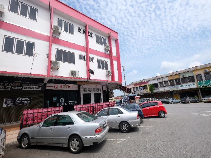 Photo of OYO 1104 Q Hotel, 2-star hotel in Kuantan (and vicinity)