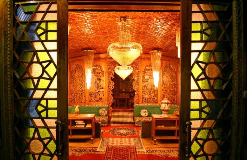 Photo of De Laila House Boat (Marketed By Sterling), 3-star hotel in Dal Lake