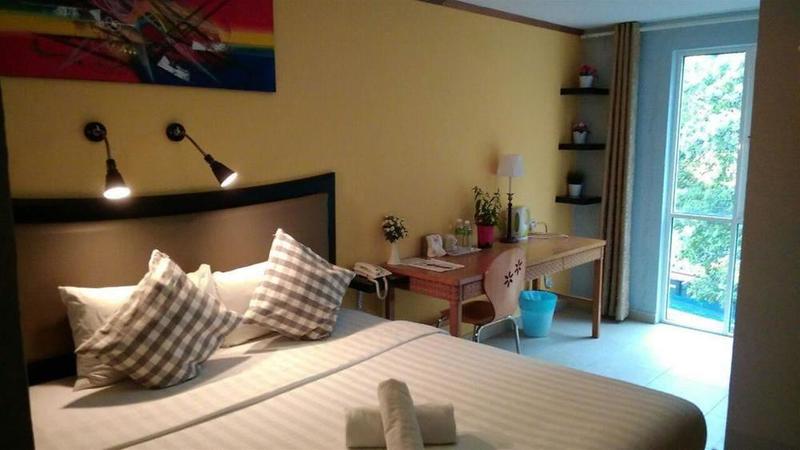 Hote123, Singapore