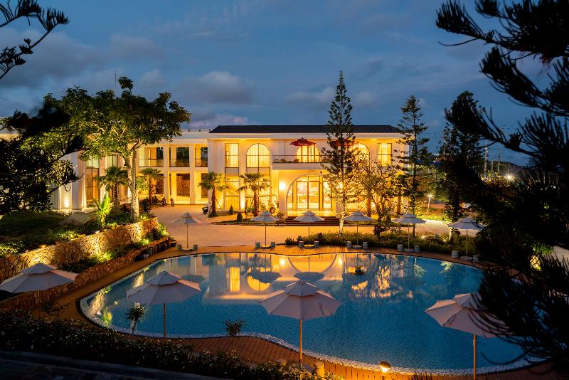 Edensee Ke Ga Beach Resort, Singapore
