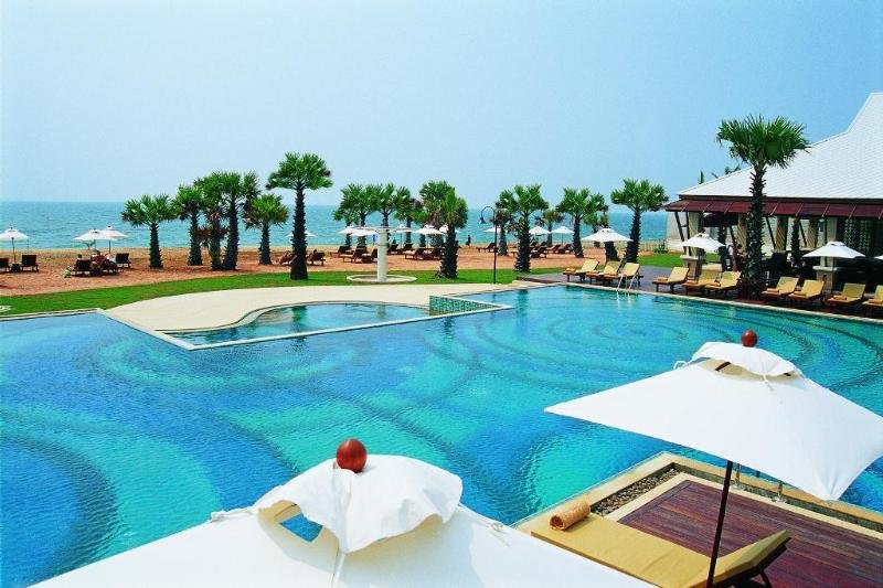 Photo of Ravindra Beach Resort And Spa, 5-star hotel in Pattaya (and vicinity)