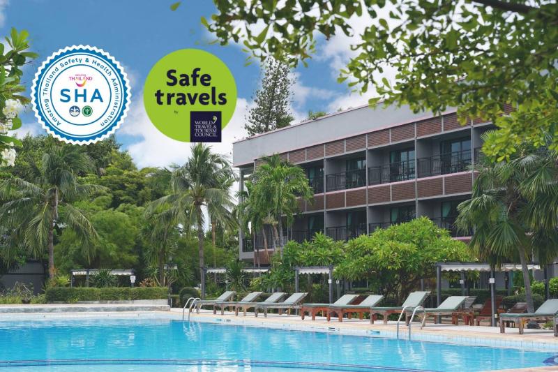 Basaya Beach Hotel & Resort, Singapore