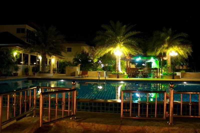 Photo of Serene Sands Health Resort, 3-star hotel in Pattaya (and vicinity)