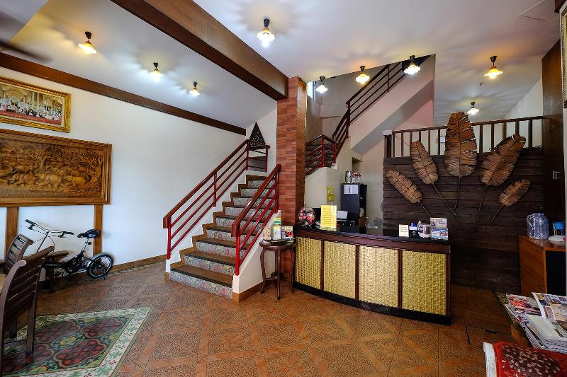 Photo of The Red Balcony Inn, 2-star hotel in Central Pattaya