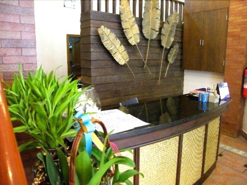 Photo of The Red Balcony Inn, 2-star hotel in Central Pattaya