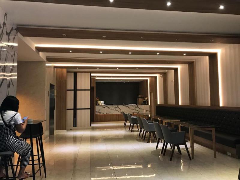 Photo of SunSeaSand Hotel, 3-star hotel in Bangla Road