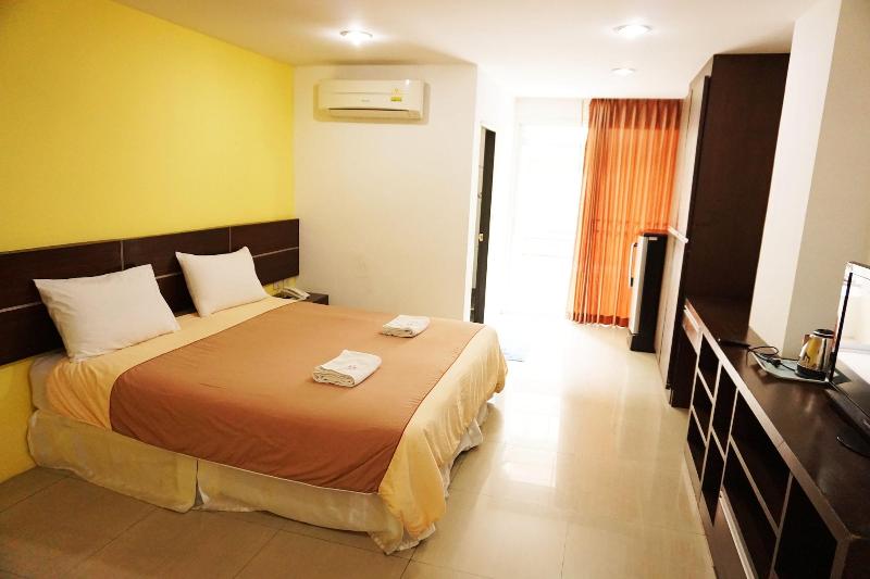Diamond Bangkok Apartment, Singapore