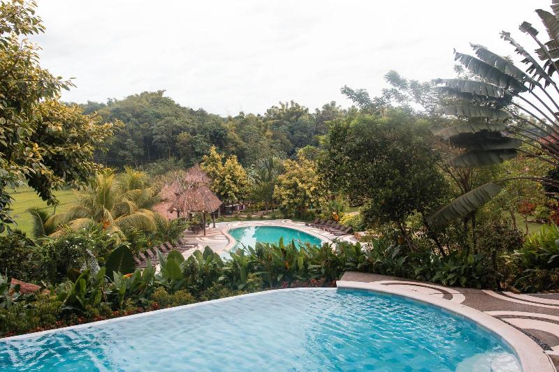 Damires Hills Farm and Spa Resort, 3-star hotel in Iloilo