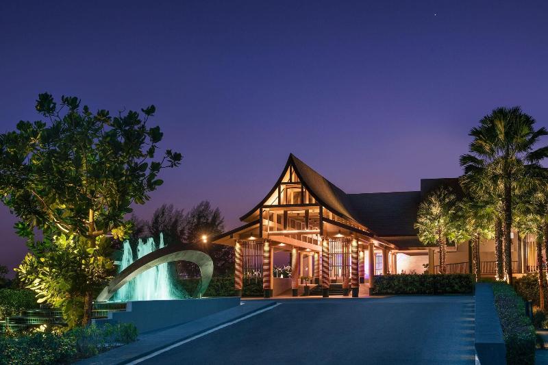 Photo of Le Meridien Khao Lak Resort & Spa (SHA Plus+), 5-star hotel in Khao Lak