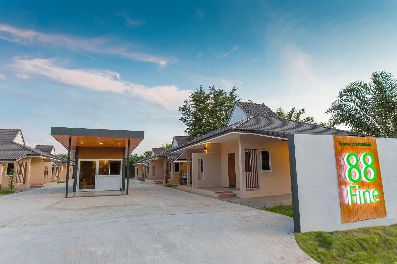 Photo of 88 Fine Hotel, 3-star hotel in Surat Thani (and vicinity)