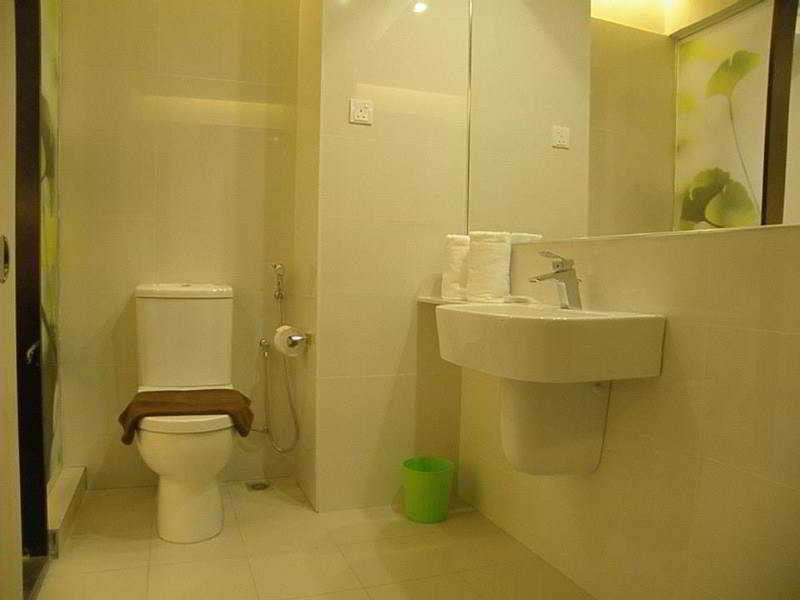 Photo of OYO 167 HelicoNia Hotel, 3-star hotel in George Town