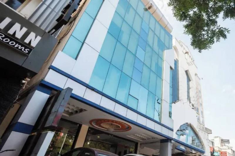 Hotel Royal Paris exterior, 2-Star hotel in Chennai (and vicinity)