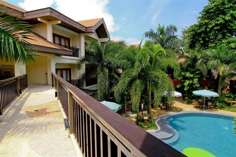 Photo of Boracay Tropics Resort Hotel, 3-star hotel in Aklan