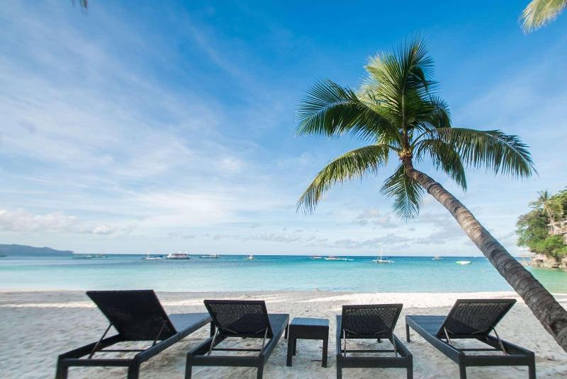 Photo of Microtel by Wyndham Boracay, 3-star hotel in Aklan