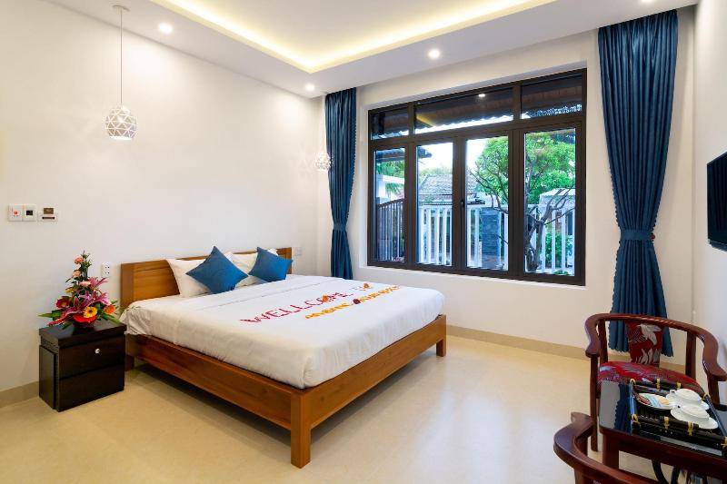 Phoenix Hotel An Bang Beach, Singapore