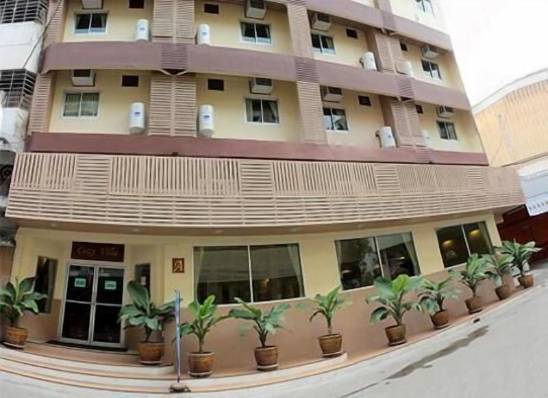 Photo of The Cozy 77, 3-star hotel in Bang Phlat