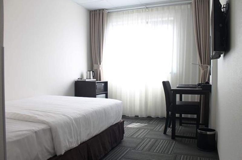 Sakura Hotel 3, Singapore