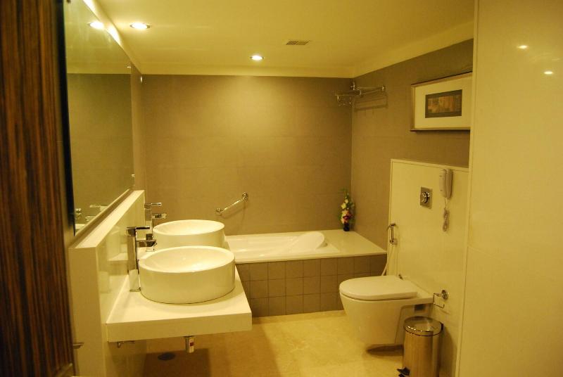 Photo of Royal Park, 3-star hotel in Kakinada