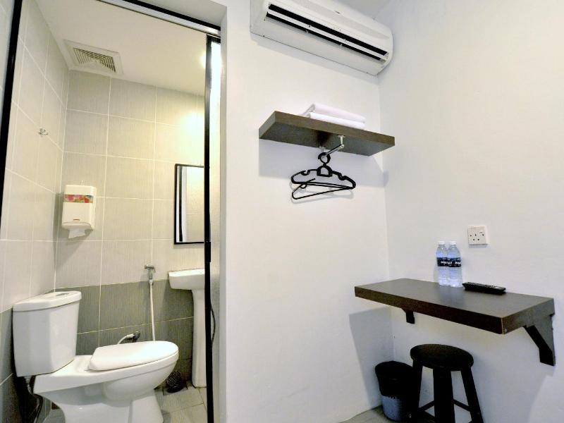 Photo of Place2Stay @ RH Plaza Hotel, Kuching, 2-star hotel in Kuching (and vicinity)