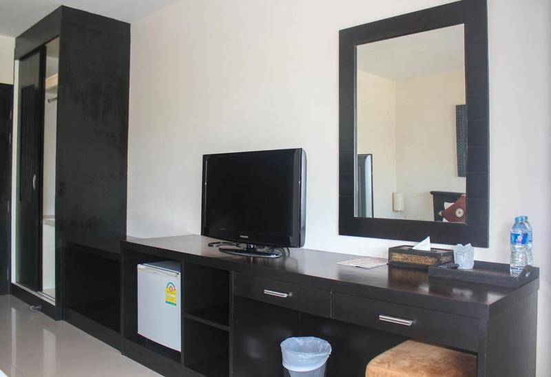 Photo of Lub Sbuy Hostel, 3-star hotel in Phuket (and vicinity)