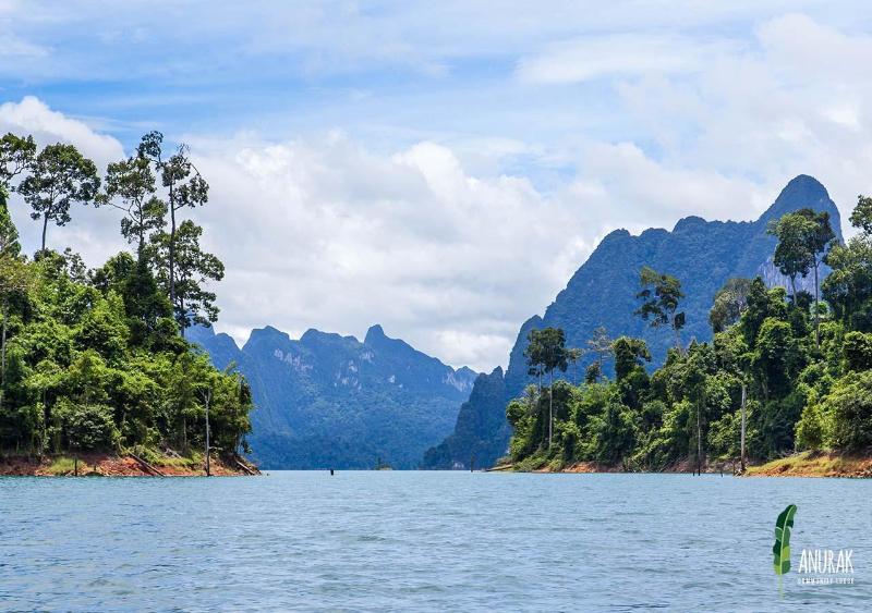 Photo of Anurak Community Lodge, 3-star hotel in Khlong Sok