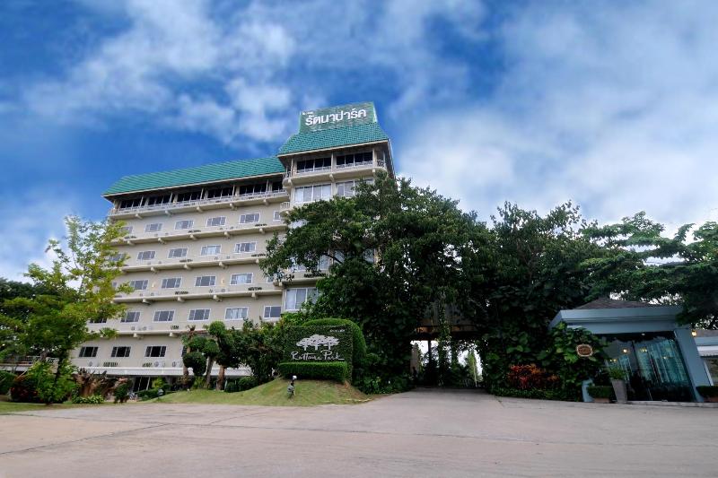 Rattana Park Hotel, Singapore