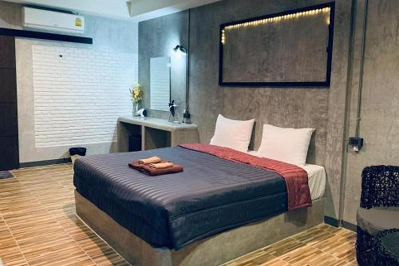The Loft at Chiangrai, Singapore