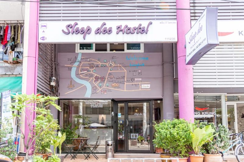 Sleep Dee Hostel exterior,  hotel in Bangkok (and vicinity)